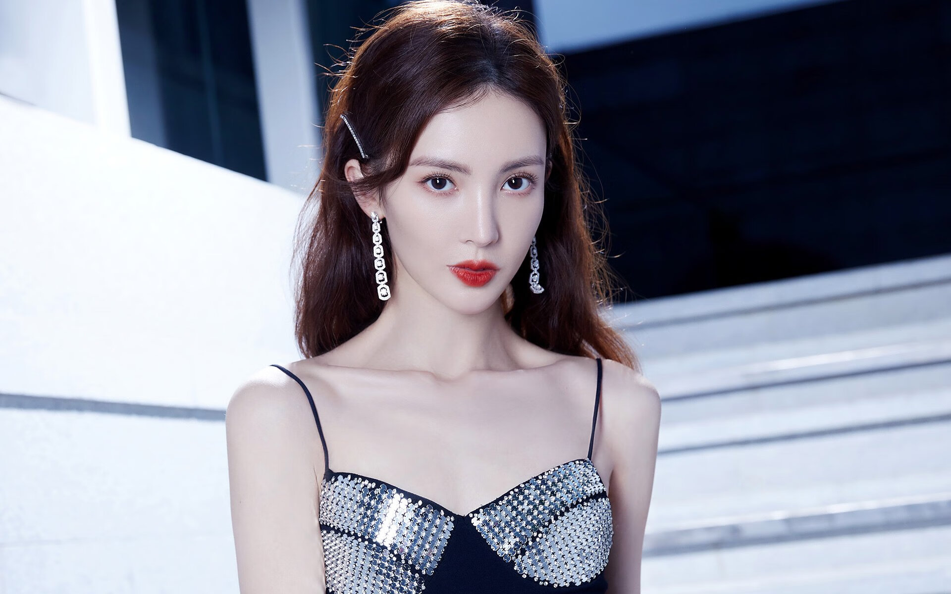 星光夜跑炫彩开启，点亮城市运动新风尚，星光跑道图片