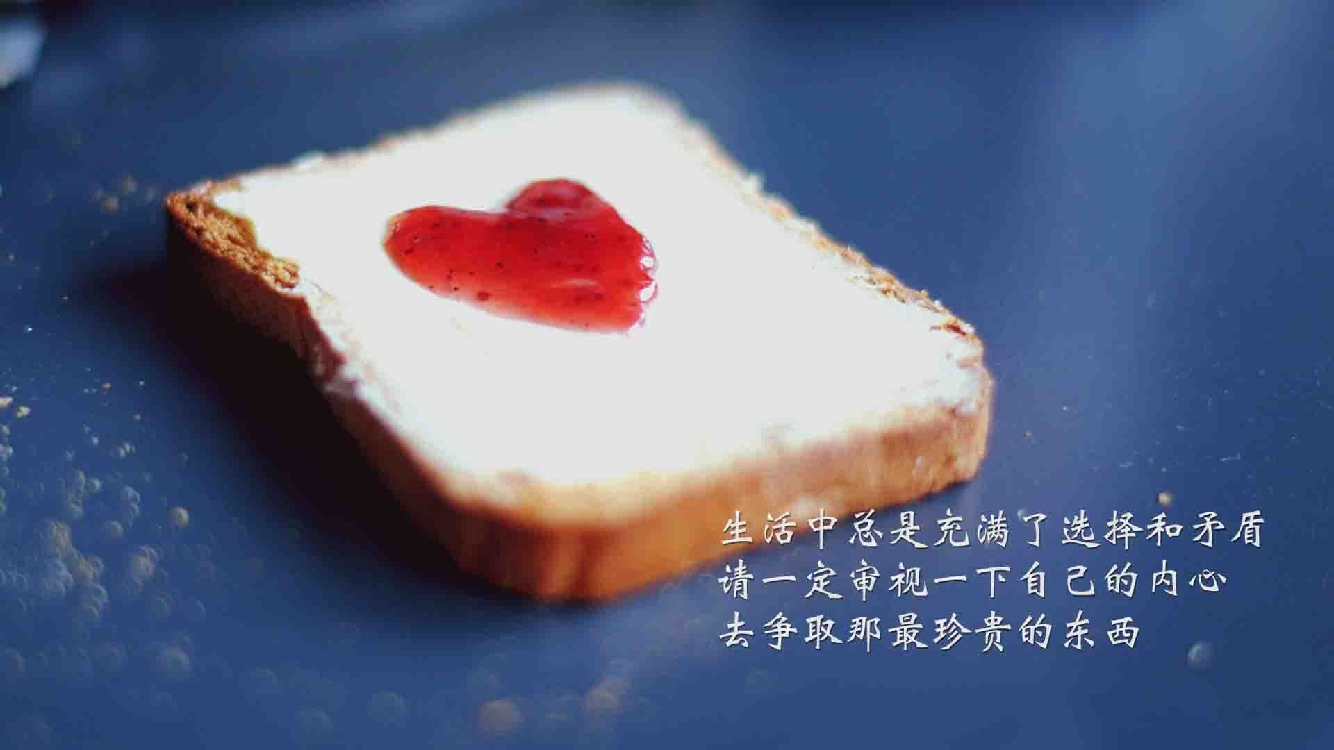 JiuyouAPP下载-凯尔·查默斯精彩表现助力团队荣誉，凯尔查尔莫斯游泳